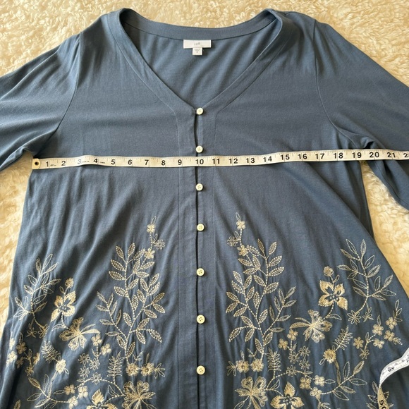 J.Jill Floral Expressions V-Neck Tunic Top Blue White Embroidered Floral Size M - Picture 9 of 14